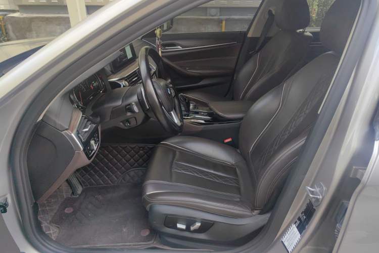 Used BMW 5 Series 2018 Revised Version 530Li Leading Edition Luxury Package Left Front Seat