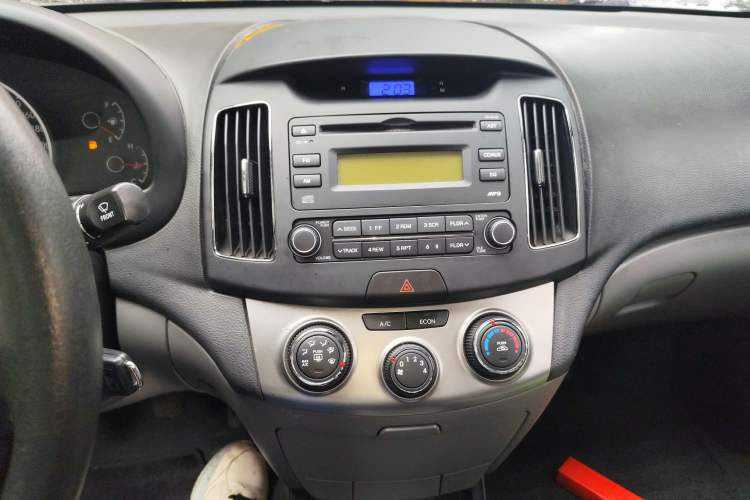 Used Hyundai Celesta 2015 1.6L Manual Comfort Model