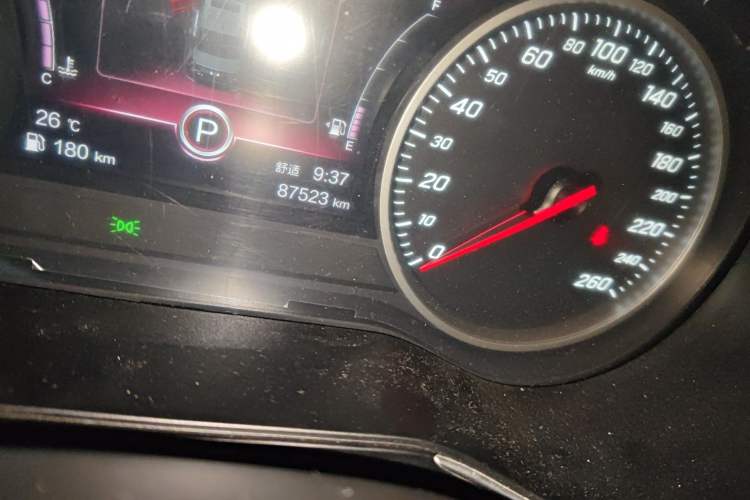 Used Hongqi H5 2022 Classic Model Facelift 1.5T DCT Qiyun Edition Odometer Close Up