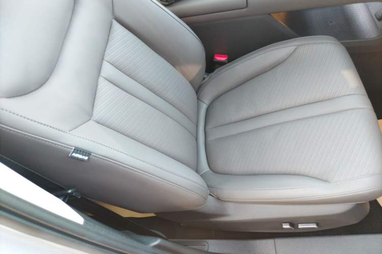 Used SAIC MAXUS G70 2024 2.0T Automatic Flagship Version 7 Seats
