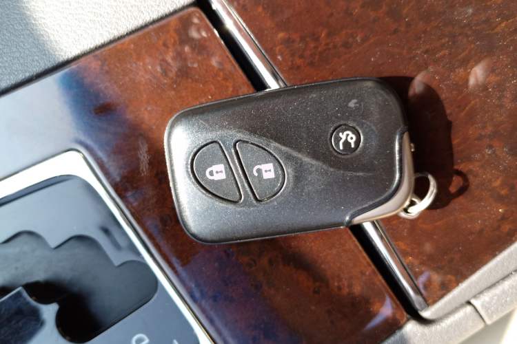 Used Lexus ES 2010 240 Luxury Edition Vehicle Key