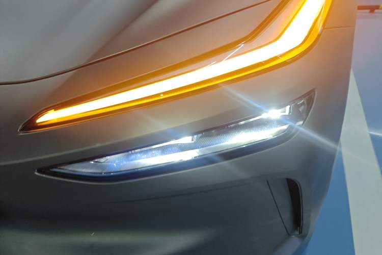 Used ONVO L60 2024 60 kWh Rear-Drive Version