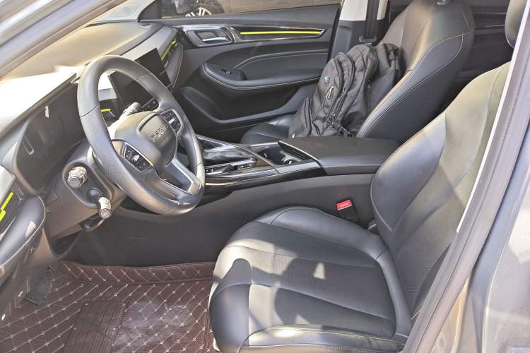 Used Roewe i5 2021 1.5L CVT Diamond Edition Left Front Seat