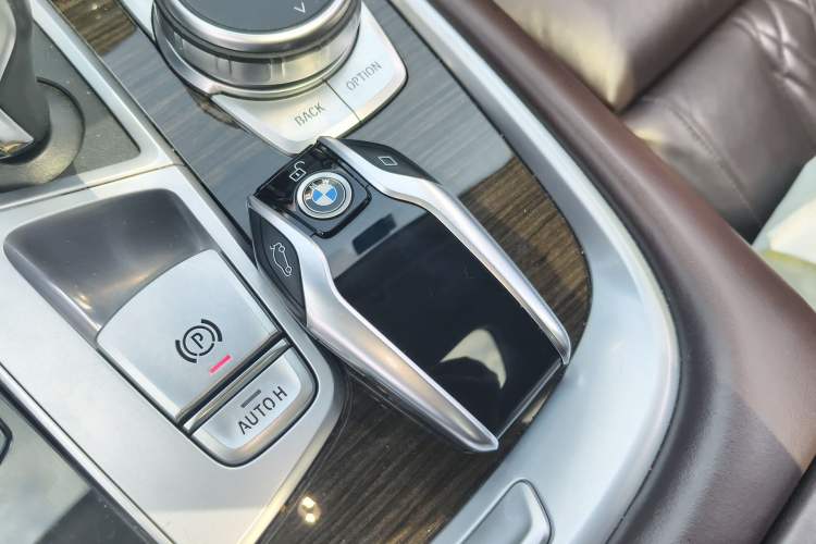 Used BMW 7 Series 2021 730Li Luxury Package Vehicle Key