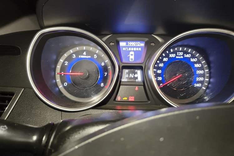 Used Hyundai Elantra (5th Generation / Langdong) 2013 1.6L Automatic Luxury Model Instrument Cluster