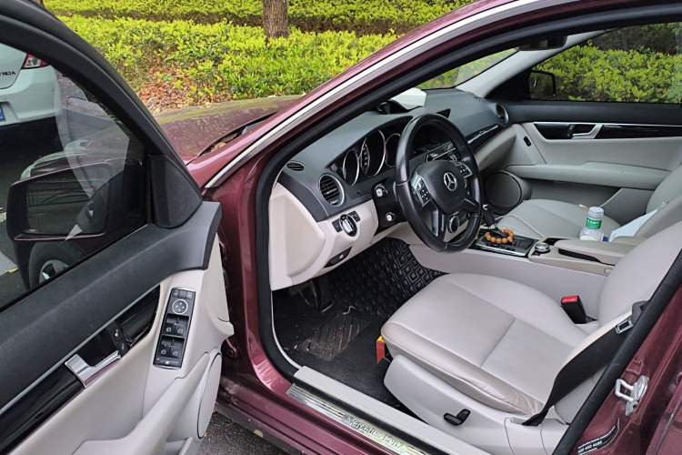 Used Mercedes-Benz C-Class 2013 C 180 CGI Classic Driver Seat