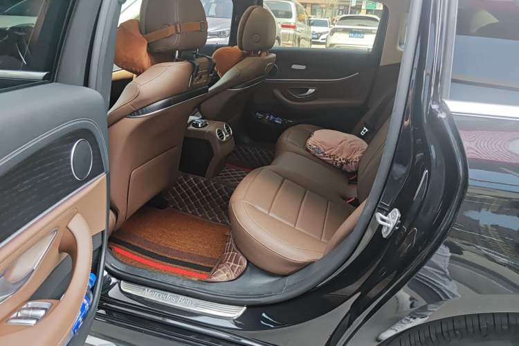 Used Mercedes-Benz E-Class 2020 Restyled E 300 L Sporty and Stylish Edition Left Rear Seat