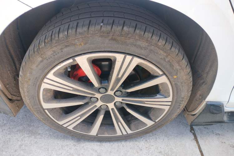 Used Geely Auto Preface 2025 Dongfang Yao 1.5TD Kunlun Edition
