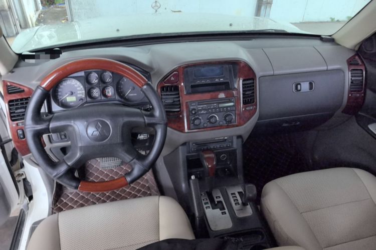 Used Mitsubishi Pajero 2008 V73 3.0L AT GLS
