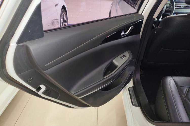 Used Changan Ruicheng CC 2022 Blue Whale Edition 1.5T DCT Luxury Model
