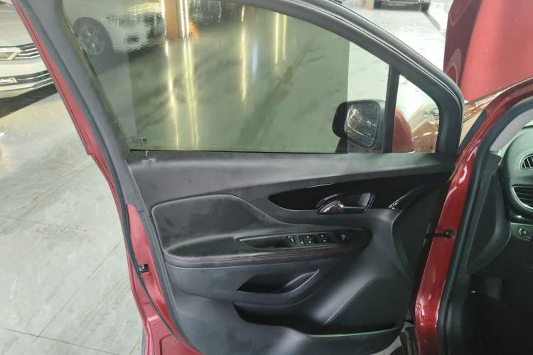 Used Buick Encore 2016 18T Automatic All-Wheel-Drive Flagship Model
