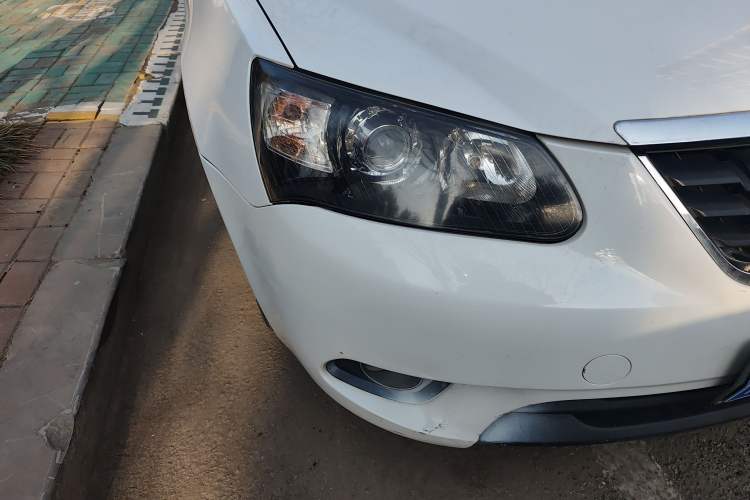 Used Geely Auto Classic Emgrand 2013 Hatchback 1.5L Manual Elite Model