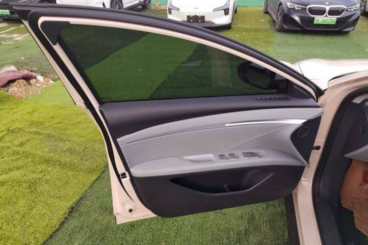 Used XPeng MONA M03 2024 620 with Ultra-Long Range
