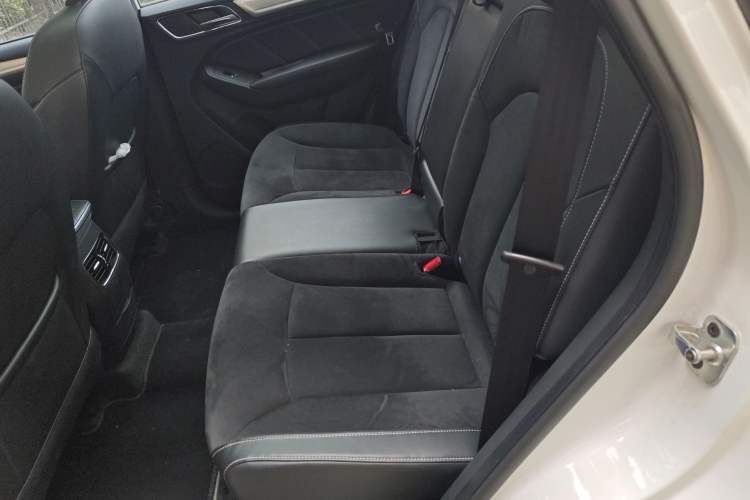 Used Roewe RX5 New Energy 2017 eRX5 50T Hybrid Connected Prestige Flagship Edition
