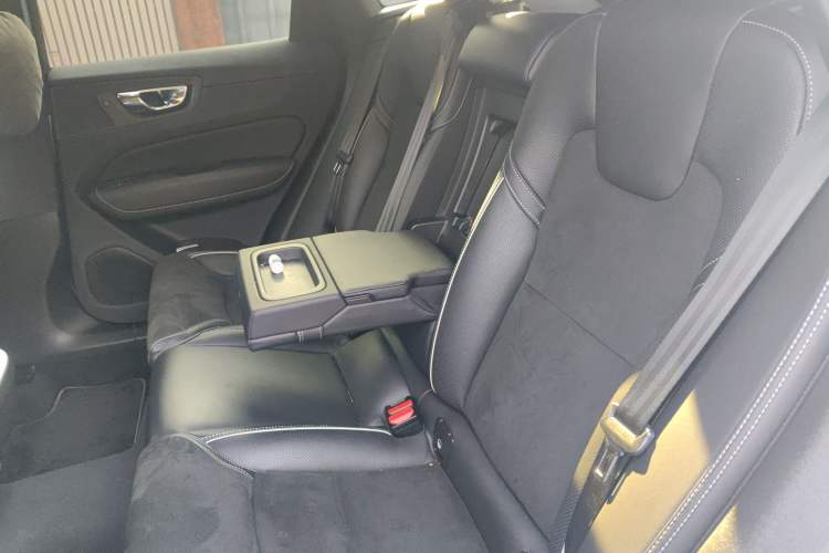 Used Volvo XC60 2019 T5 4x4 Zhiyuan Sport Edition China V Standard
