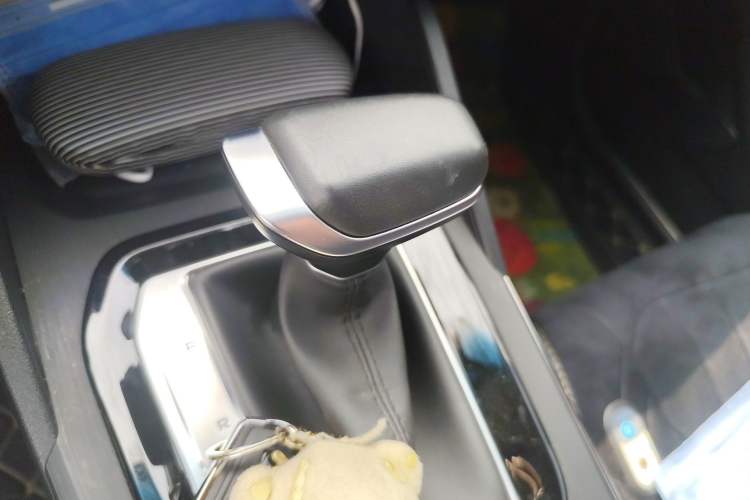 Used Geely Auto Emgrand S 2021 1.4T CVT Luxury Version Gear Lever