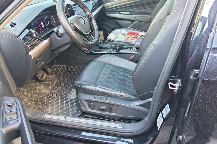 Used Volkswagen Passat 2019 330TSI Luxury Edition China VI Standard
