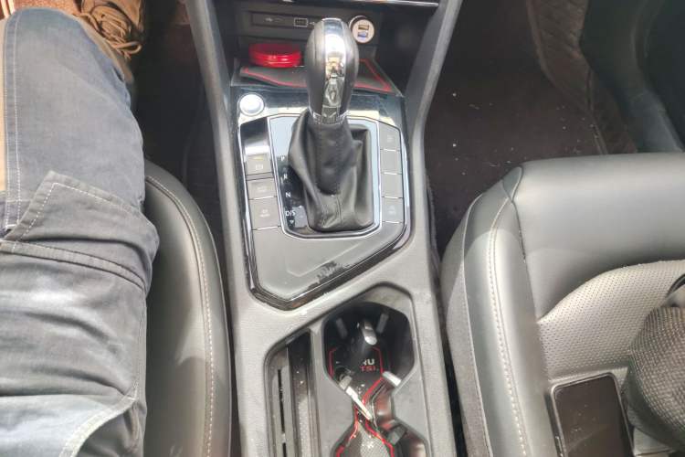 Used Volkswagen Tharu 2021 280TSI Two-Wheel-Drive Luxury Plus Edition