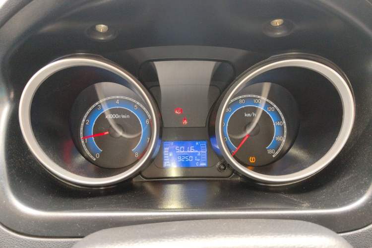 Used CHANGAN KAICHENG Ruixing M60 2020 1.5L Standard Version China VI 6-Seater DAM15KR Instrument Cluster