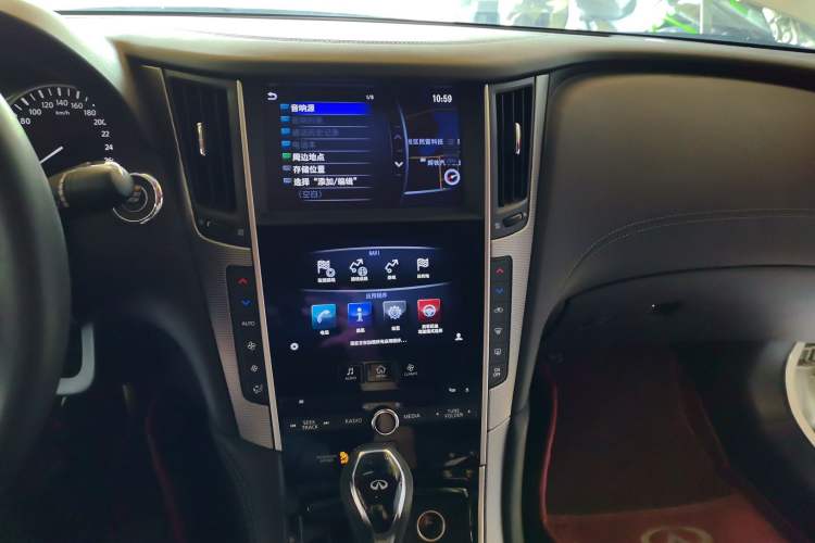 Used Infiniti Q50L 2018 2.0T Enjoyment Version China V Standard Audio And AC Panel