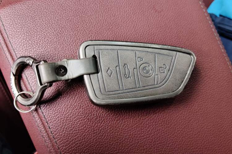 Used BMW 3 Series 2021 325Li M Sport Shadowline Package Vehicle Key