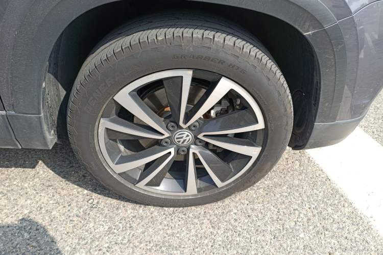 Used Volkswagen Tharu 2019 280TSI Two-Wheel Drive Luxury Version China VI Standard
