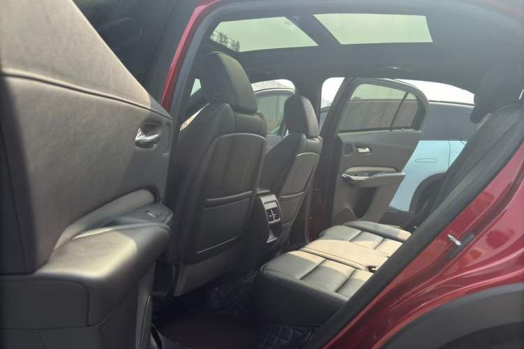 Used Cadillac XT4 2021 28T Two-Wheel Drive Leading Version