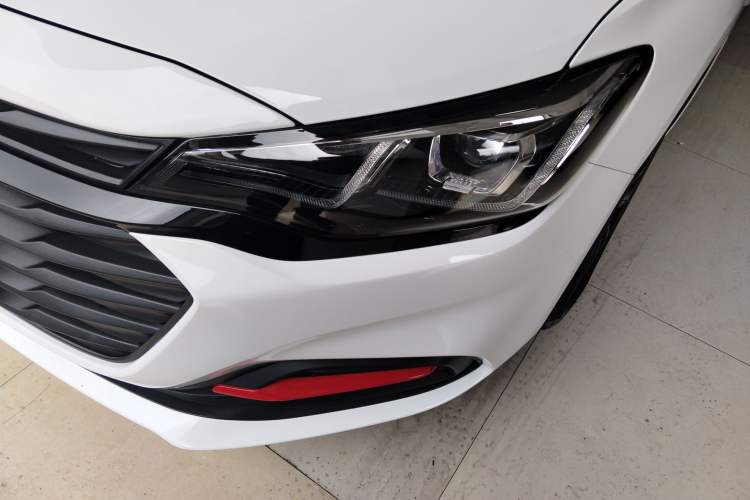 Used Chevrolet Monza 2020 Light Hybrid Redline 320T Dual-Clutch Joyful Edition
