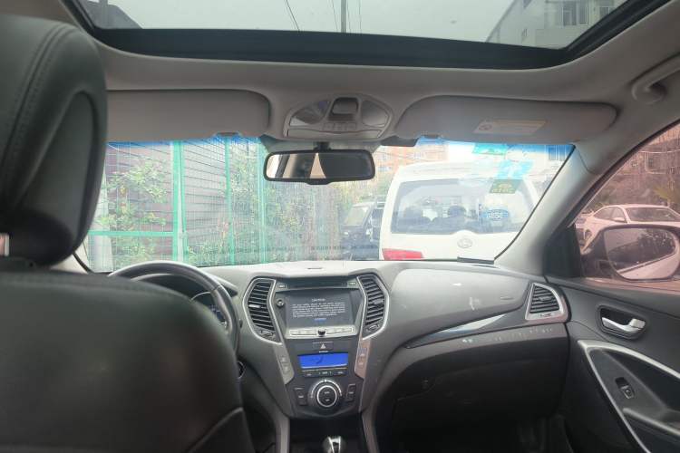 Used Hyundai Santa Fe 2013 2.4L Automatic Two-Wheel Drive Smart Version