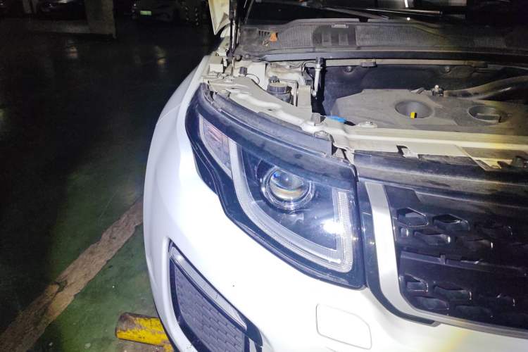 Used Land Rover Range Evoque 2016 2.0T PURE Style Edition Right Front Headlight