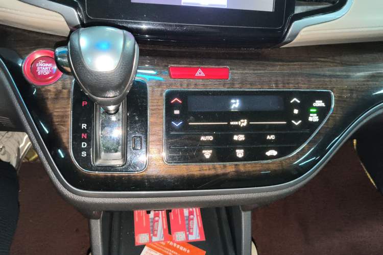 Used Honda Odyssey 2015 Revised 2.4L Luxury Edition Audio And AC Panel