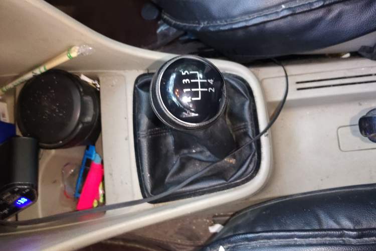 Used Volkswagen Santana 2015 1.6L Manual Comfort Edition