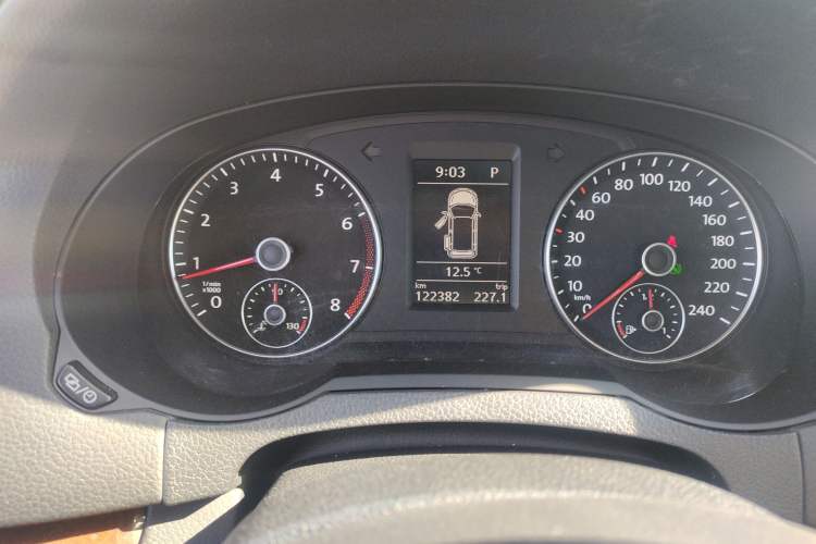 Used Volkswagen Sharan 2014 2.0 TSI Comfort Model