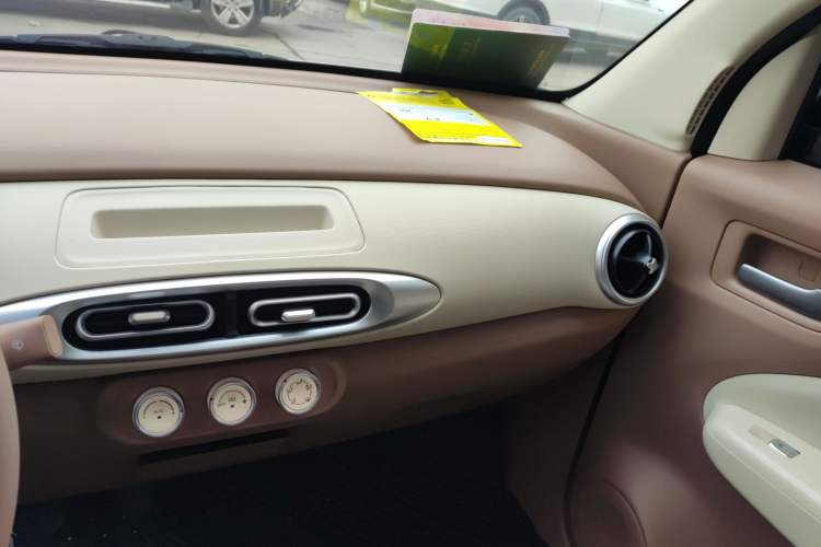 Used Wuling Hongguang MINIEV 2025 Four-Door Version Advanced Edition
