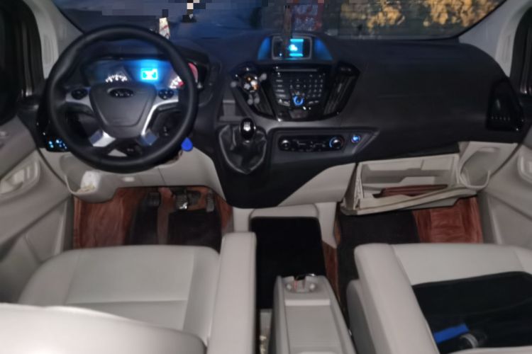 Used Ford Tourneo Custom 2016 2.0T Manual Elite Edition