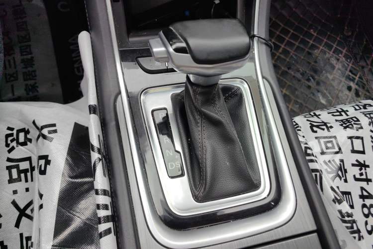 Used CHANGAN Ruicheng CC 2021 Blue Whale Edition 1.5T DCT Flagship Model Gear Lever