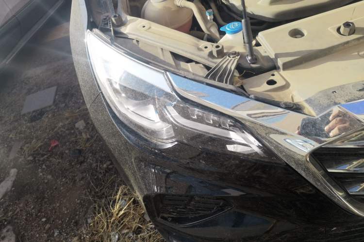 Used JETOUR X70 2020 1.5T Manual Comfort Edition 5 Seats Right Front Headlight