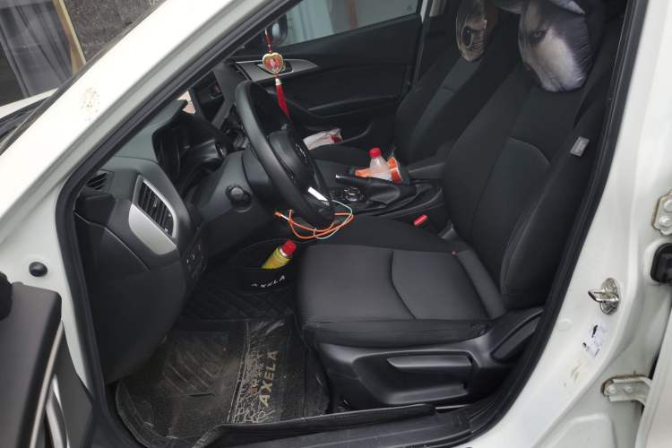 Used Mazda 3 Axela 2019 Cloud-Controlled Version Sedan 1.5L Automatic Comfort Trim China V Standard Left Front Seat