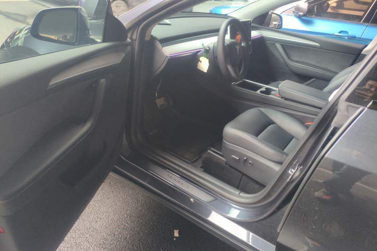 Used Tesla Model Y 2024 Rear-Wheel-Drive Version Driver Seat