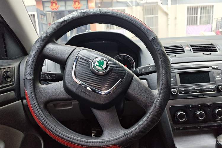 Used Skoda Octavia 2013 1.6L Manual Yijie Edition Steering Wheel