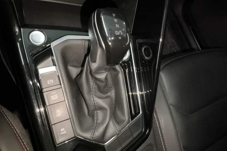 Used Volkswagen Tayron 2019 330TSI Two-Wheel Drive Luxury Model China VI Standard Gear Lever