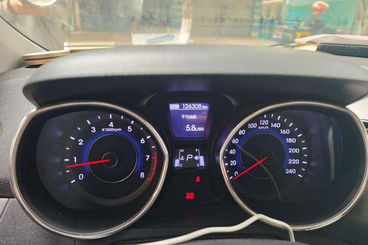 Used Hyundai Elantra (5th Generation / Langdong) 2012 1.6L Automatic Leading Model Odometer Close Up