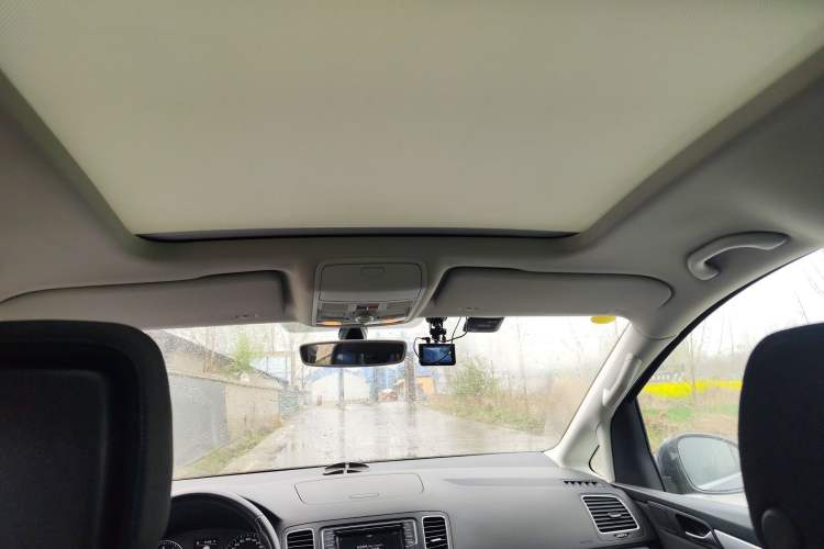 Used Volkswagen Sharan 2016 380TSI Clear Blue Limited Edition