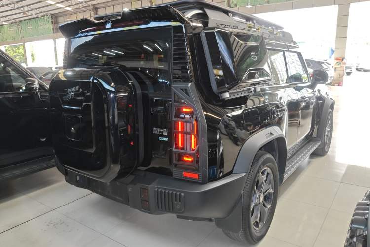 Used JETOUR Shanhai Traveler C-DM 2024 C-DM 129KM Wilderness Edition Rear Right 45 Deg