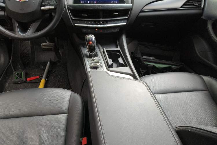 Used Cadillac CT5 2023 28T Luxury Edition (Standard Version) Gear Lever