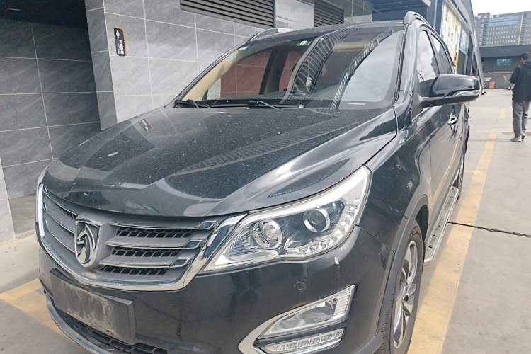 Used Baojun 560 2016 1.8L Manual Luxury Edition