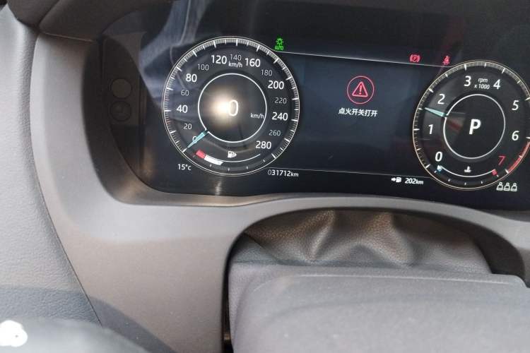 Used Jaguar XEL 2021 2.0T 250 PS R-DYNAMIC S Advanced Sport Edition Odometer Close Up