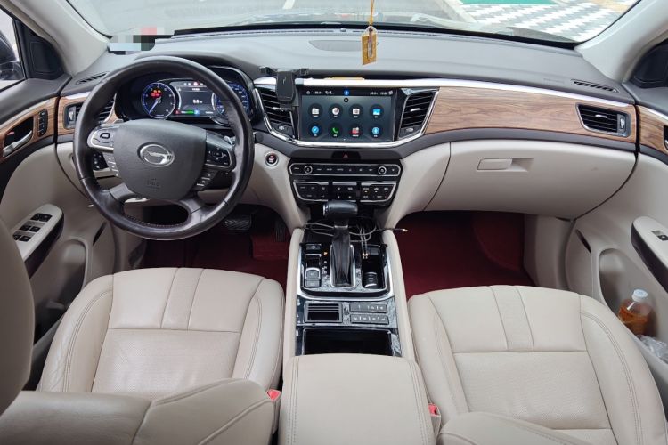 Used GAC Trumpchi GS8 2017 320T Two-Wheel Drive Luxury Smart Connectivity Version (7 Seats)