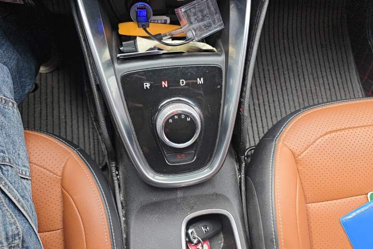 Used Baojun 510 2017 1.5L Automatic Luxury Model Gear Lever