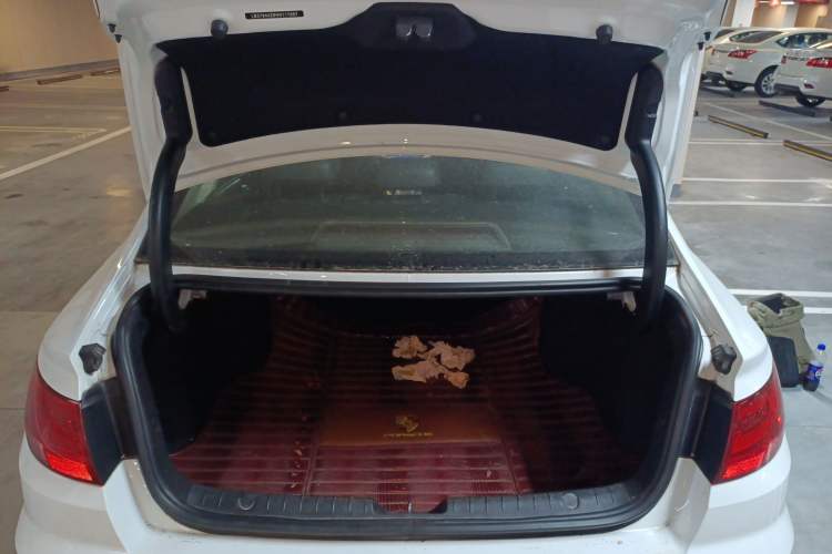 Used Geely Auto Emgrand GL 2017 1.8L DCT Elite Model
